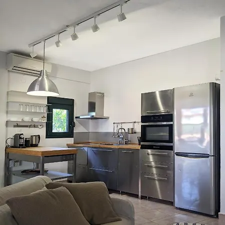 Blue House 30m From The With Sea View Vakantiehuis