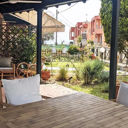 Vakantiehuis Blue House 30m From The With Sea View Nikiti (Sithonia)