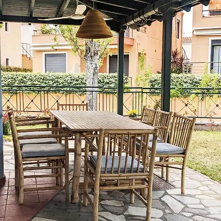 Blue House 30m From The With Sea View * Nikiti (Sithonia)