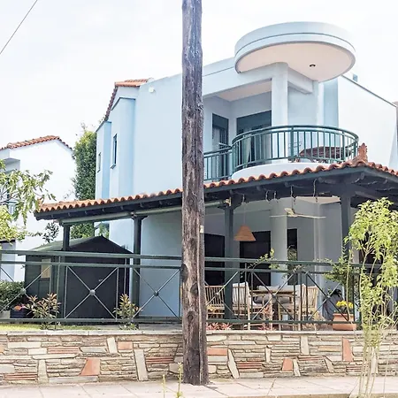Holiday home Blue House 30m From The With Sea View Nikiti (Sithonia)