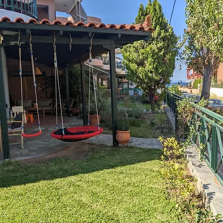 Blue House 30m From The With Sea View Nikiti (Sithonia)
