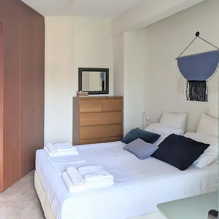 Holiday home Blue House 30m From The With Sea View Nikiti (Sithonia)