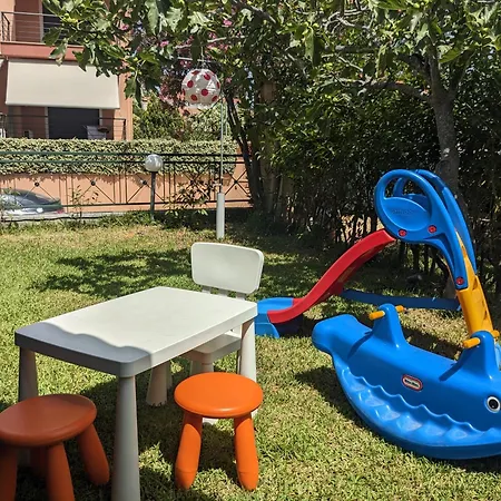 Holiday home Blue House 30m From The With Sea View Nikiti (Sithonia)