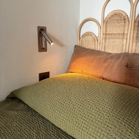 Vakantiehuis Blue House 30m From The With Sea View *