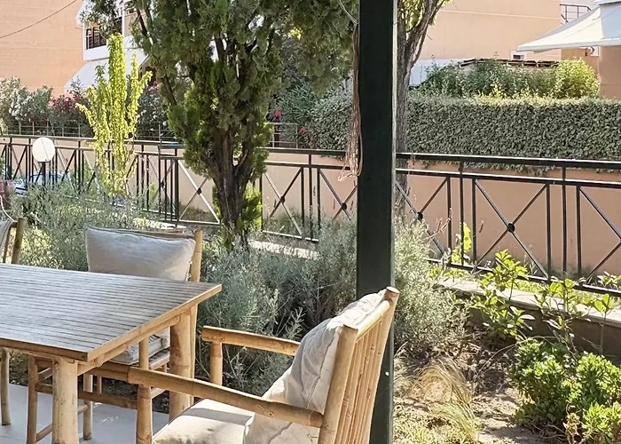 Blue House 30m From The With Sea View Hébergement de vacances