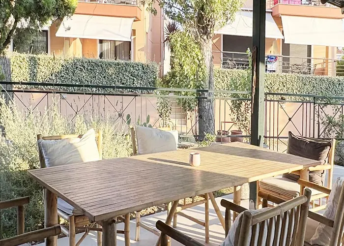 Blue House 30m From The With Sea View Nikiti (Sithonia)