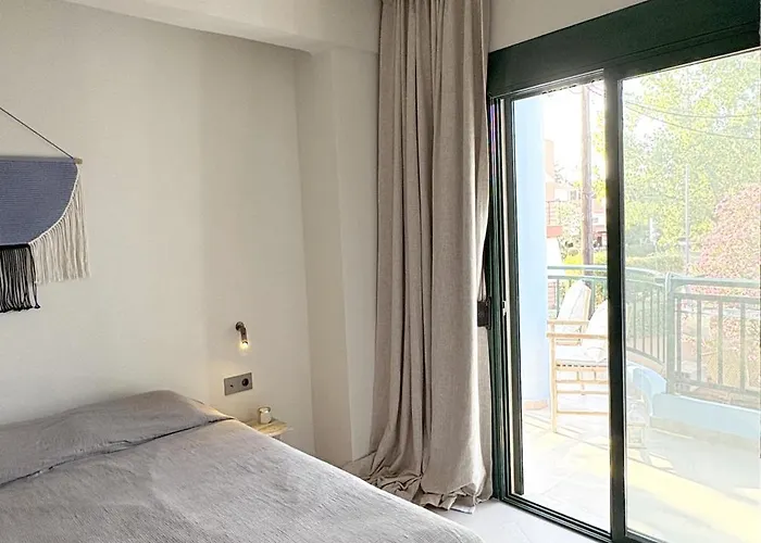 Blue House 30m From The With Sea View Nikiti (Sithonia)